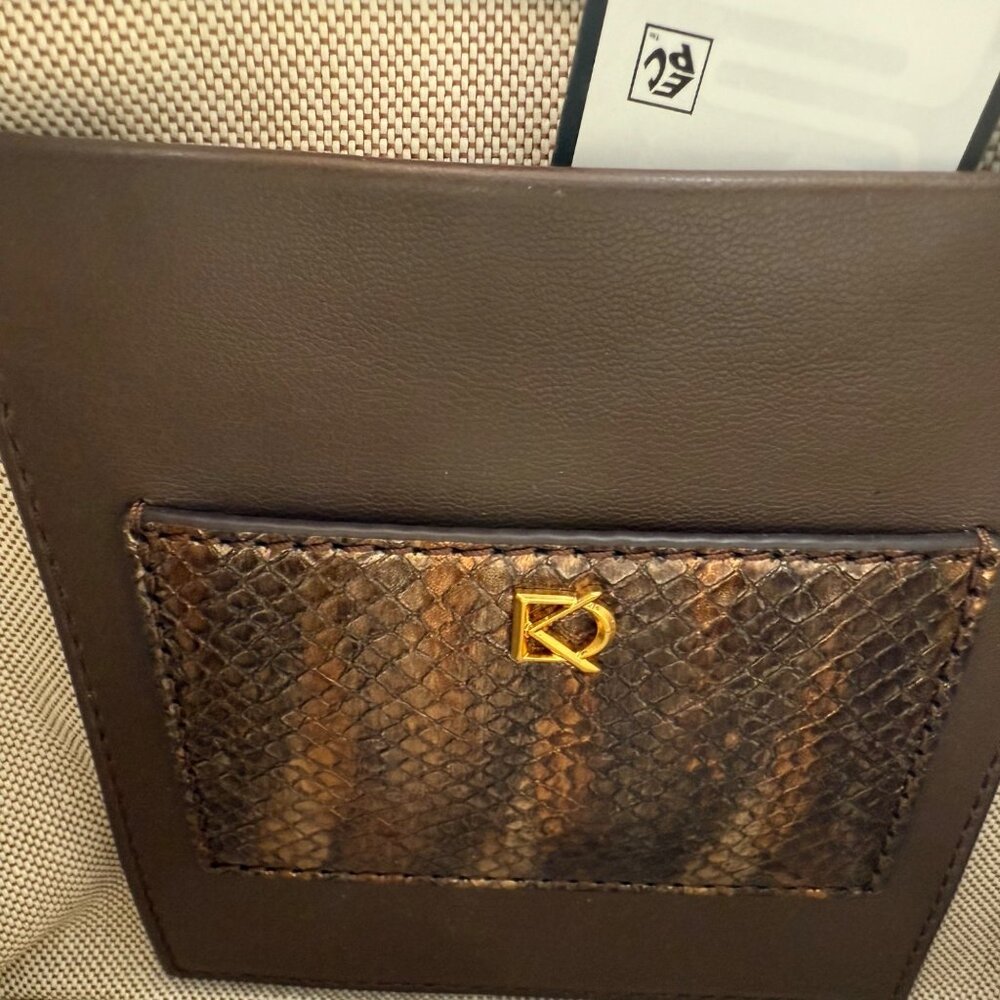 Donna Karan Drawstring Bucket Bag W/ Metallic Snake Print Leather - Picture 13 of 16